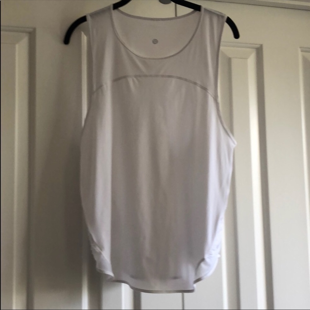 Lululemon tank size 8